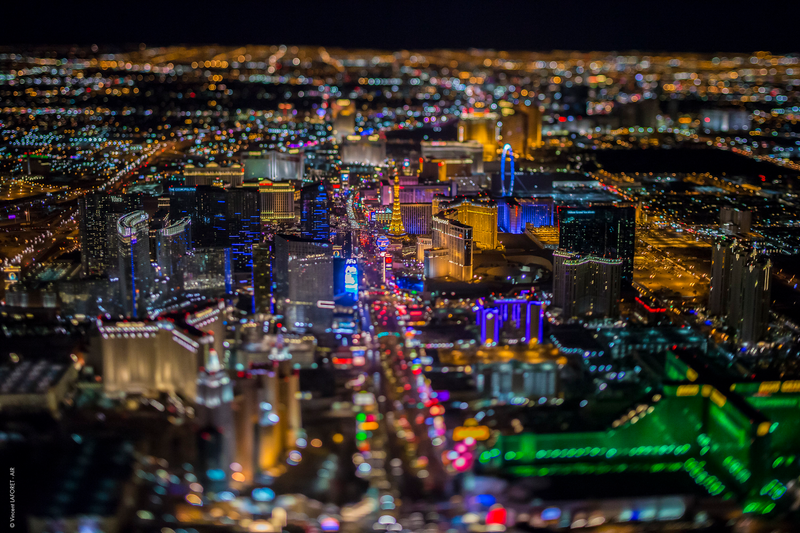 Illustration for article titled Amazing aerial photos show Las Vegas like you have never seen it before